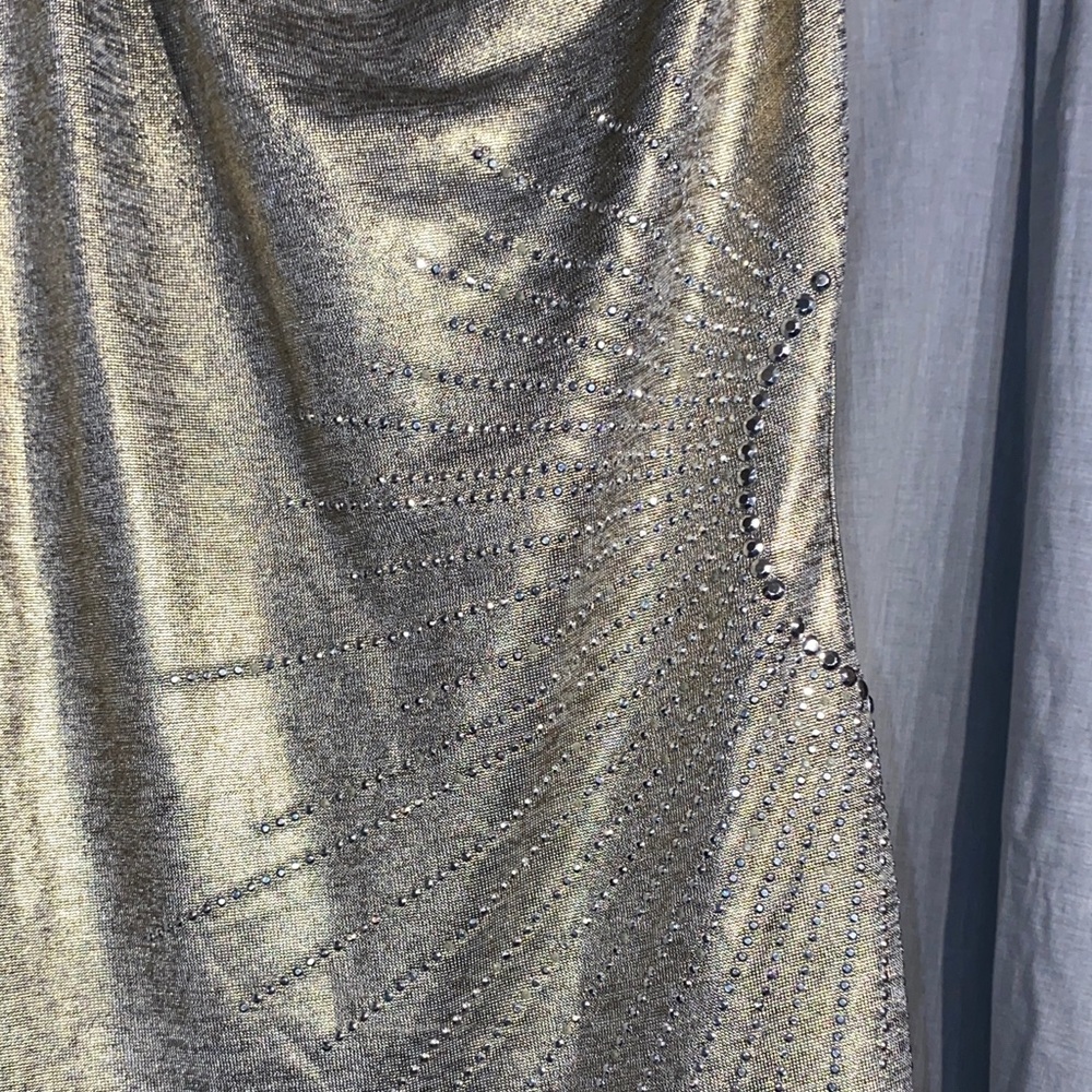 Deb Gold One-Shoulder Top - Picture 3 of 6